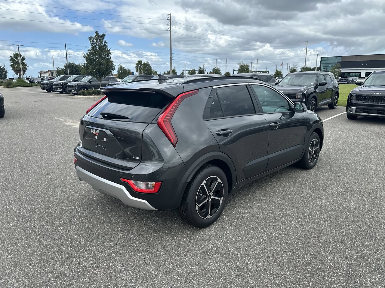 New 2026 Kia Niro EX FWD image 18