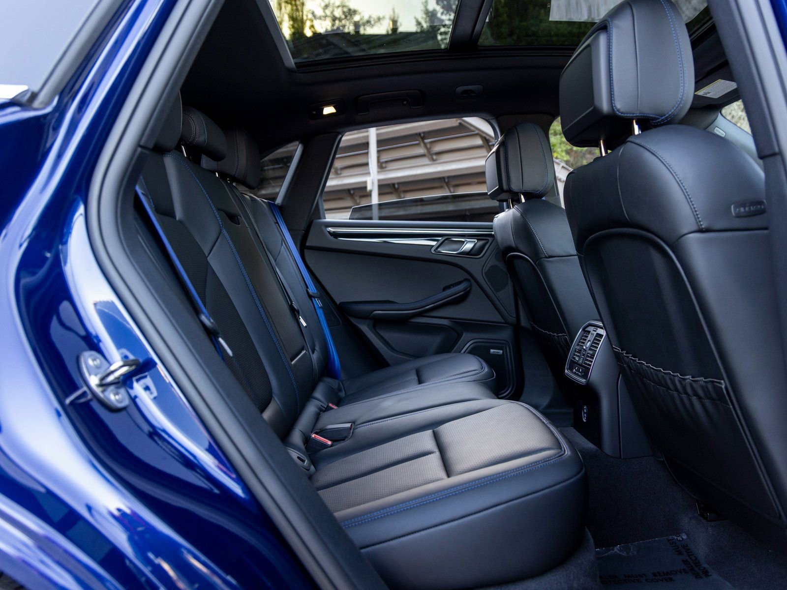 New 2025 Porsche Macan image 46