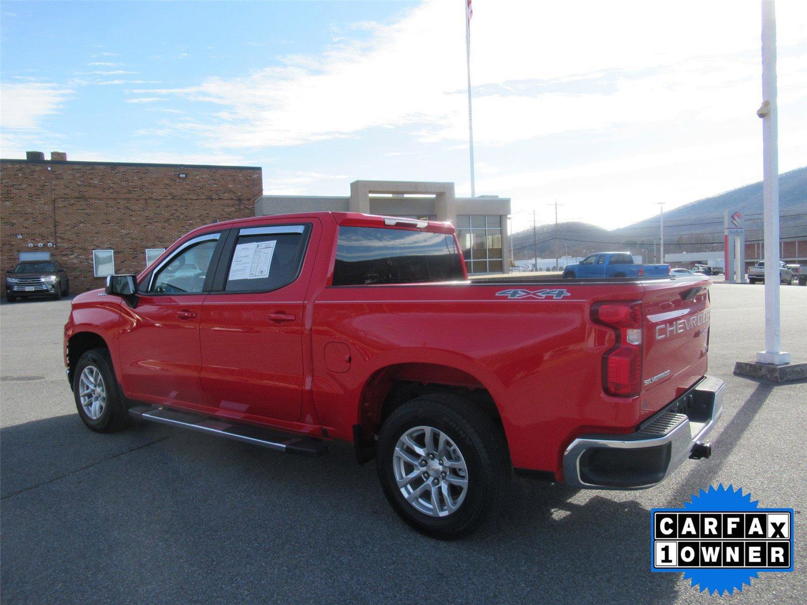 Used 2021 Chevrolet Silverado 1500 LT image 6