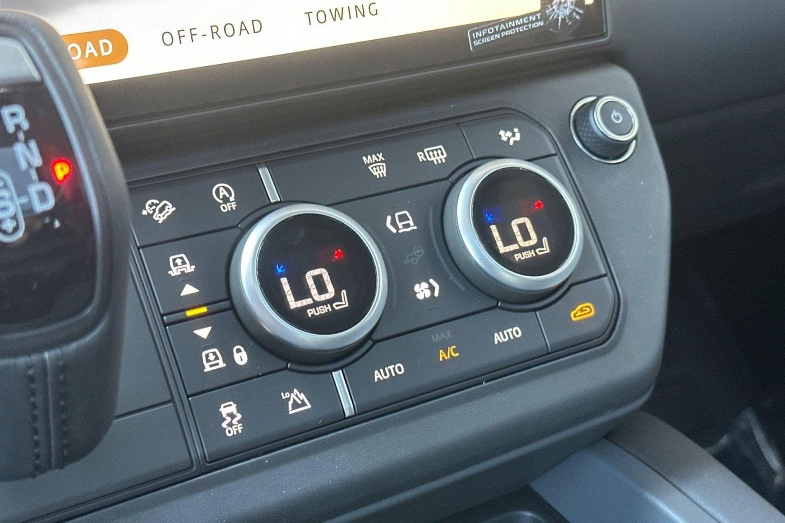 New 2026 Land Rover Defender 110 S AWD/4WD image 18