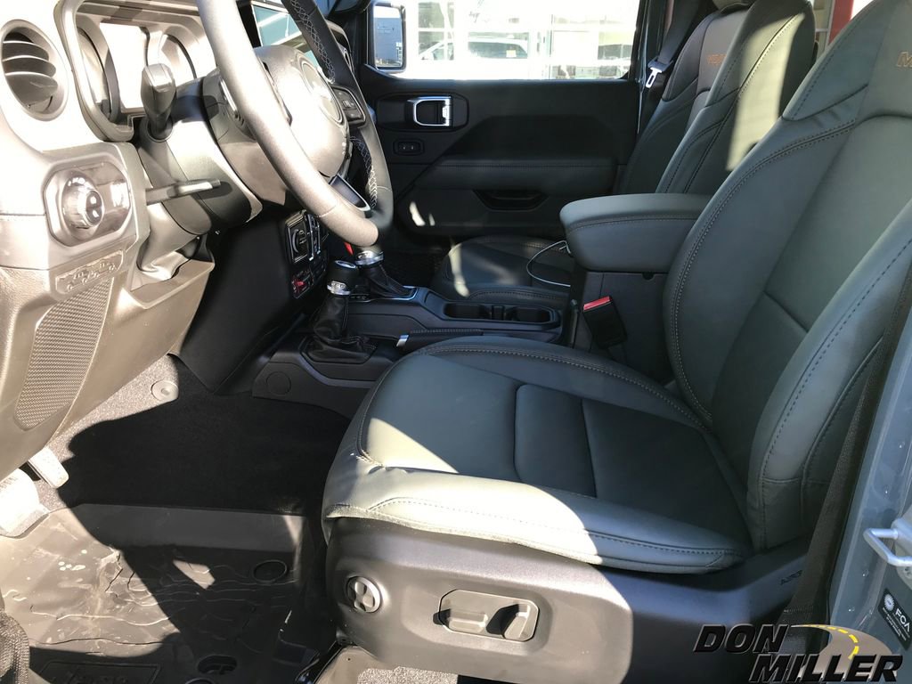 New 2026 Jeep Gladiator Mojave image 13