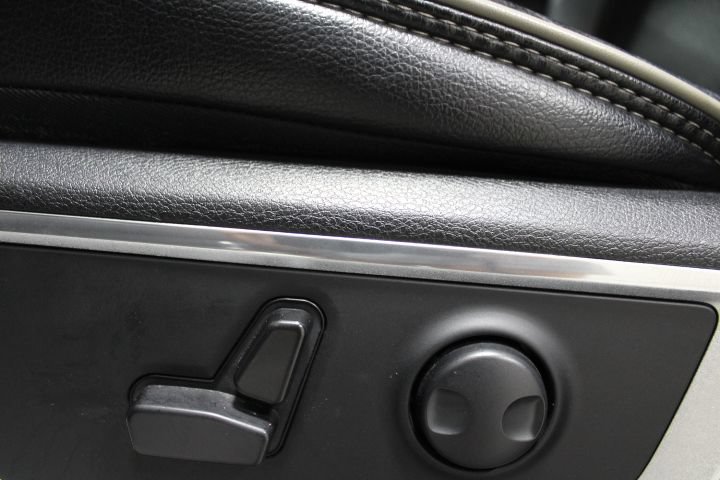 Used 2023 RAM 1500 Laramie AWD/4WD image 17