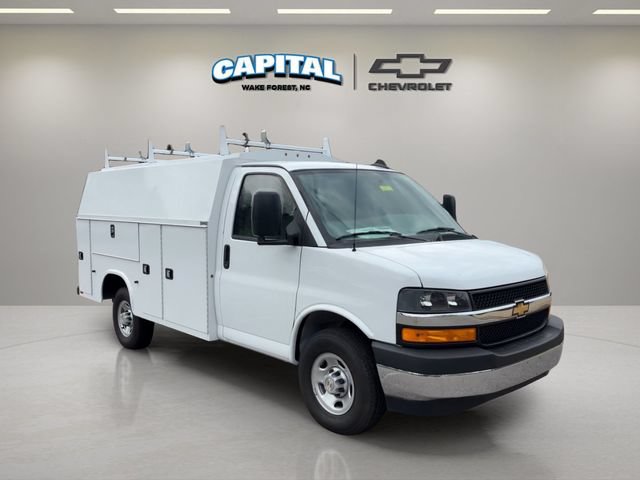 New 2025 Chevrolet Express 3500 w/ Power Convenience Package RWD image 7