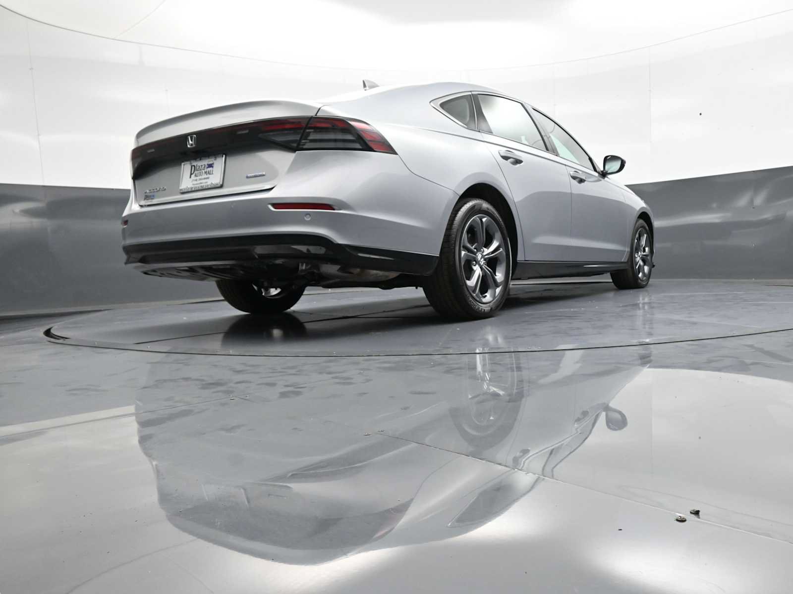 Used 2025 Honda Accord EX-L image 29