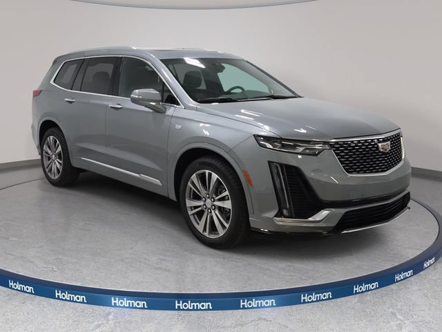 Certified 2025 Cadillac XT6 Premium Luxury FWD image 3