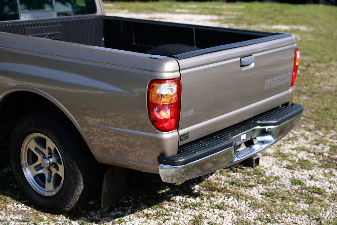 Used 2003 MAZDA B-Series Pickup 2WD Cab Plus B3000 image 24
