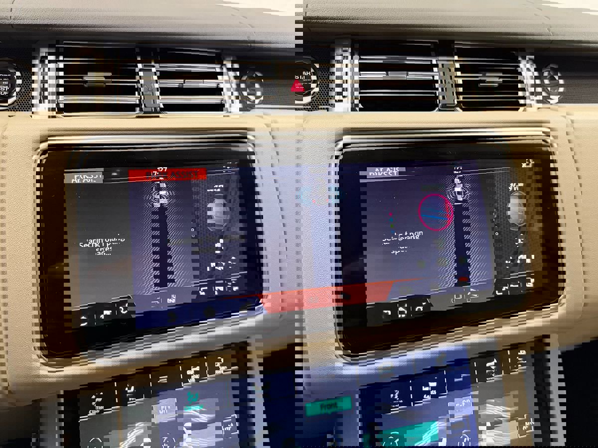 Used 2021 Land Rover Range Rover P525 Westminster Edition LWB image 31