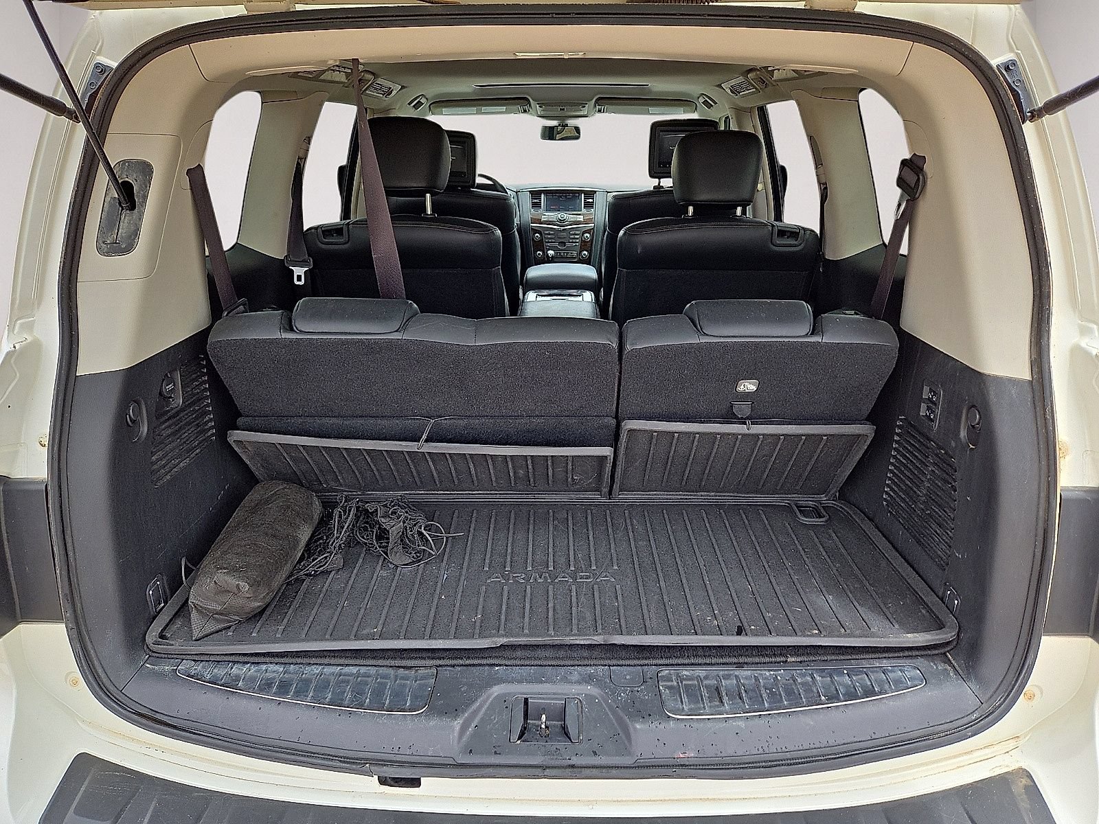 Used 2019 Nissan Armada Platinum w/ Captain's Chairs Package RWD image 15