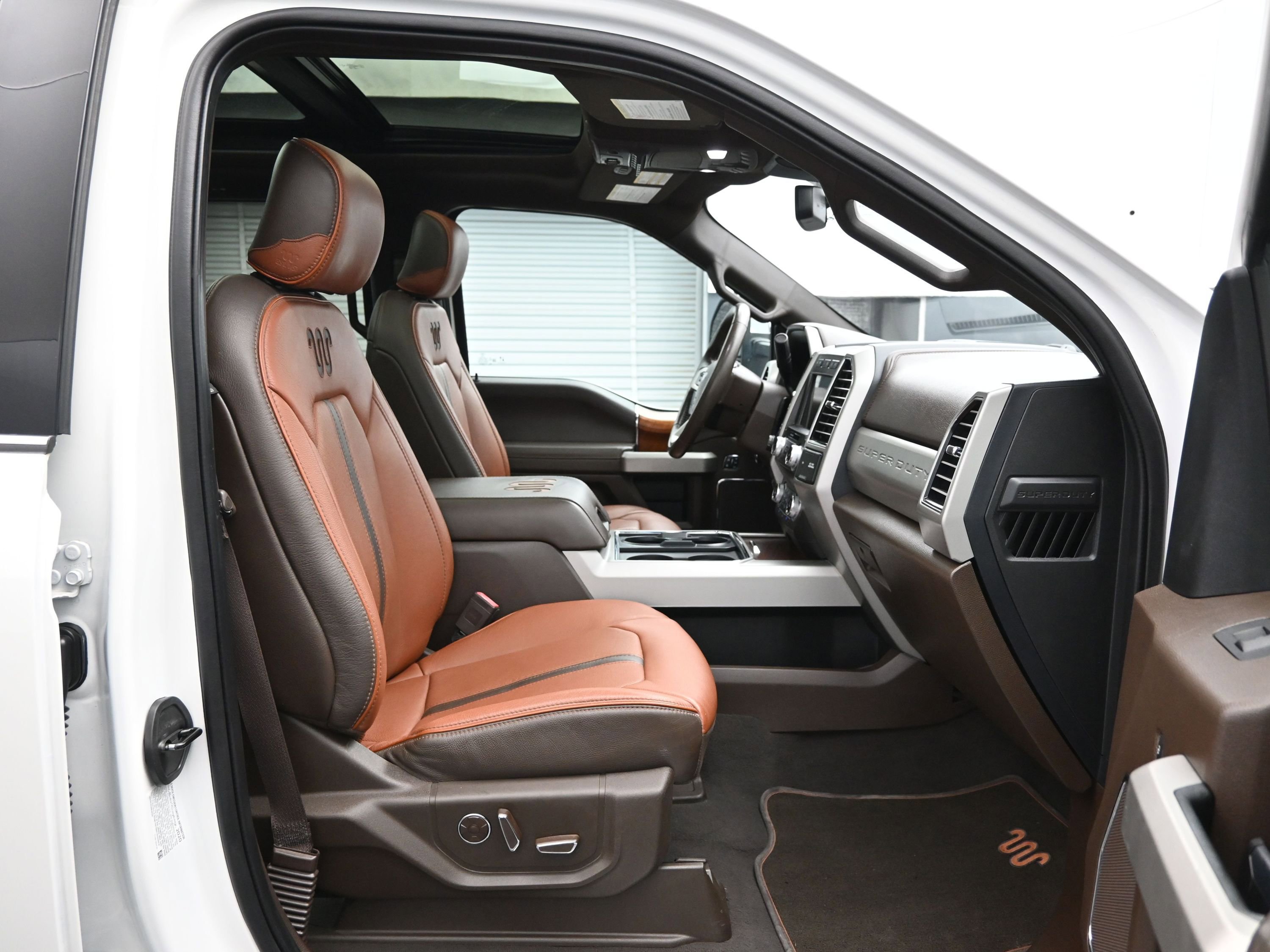 Used 2020 Ford F350 King Ranch w/ King Ranch Ultimate Package image 13