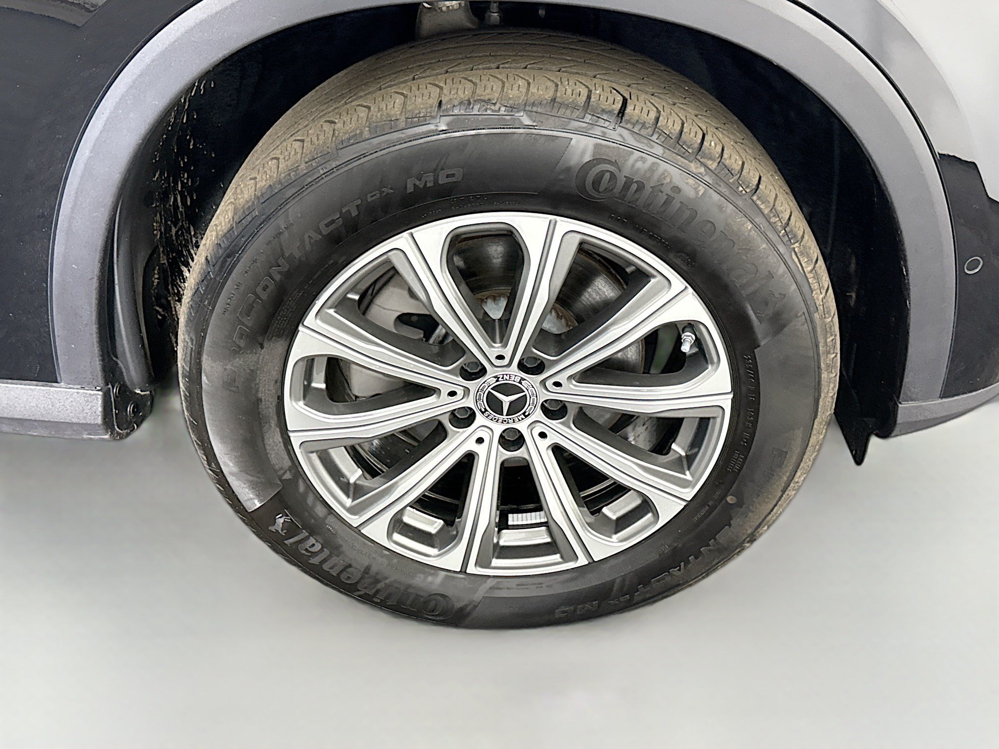 Used 2024 Mercedes-Benz GLC 300 4MATIC image 32