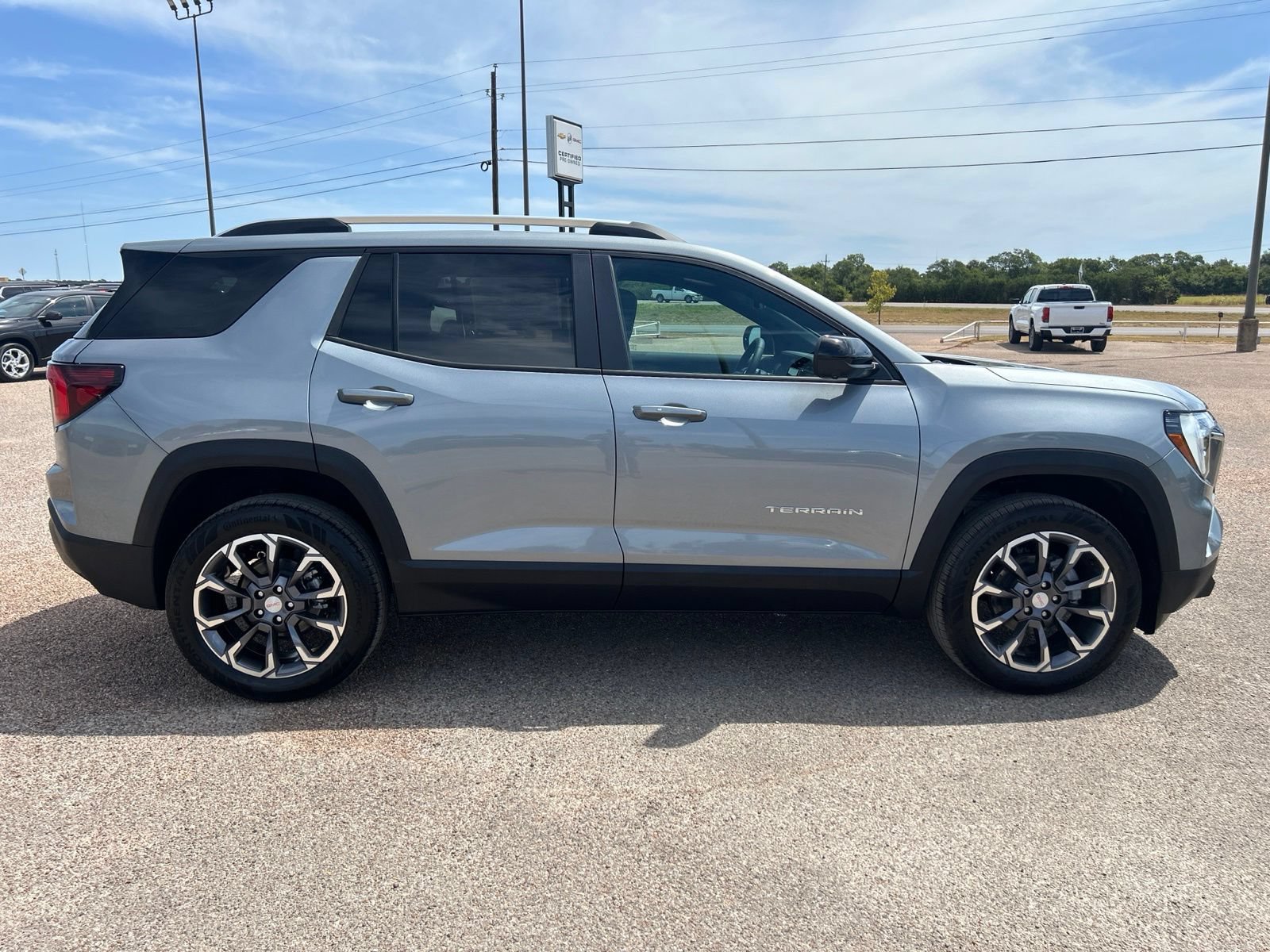 New 2027 GMC Terrain Elevation w/ Elevation Premium Package FWD image 7