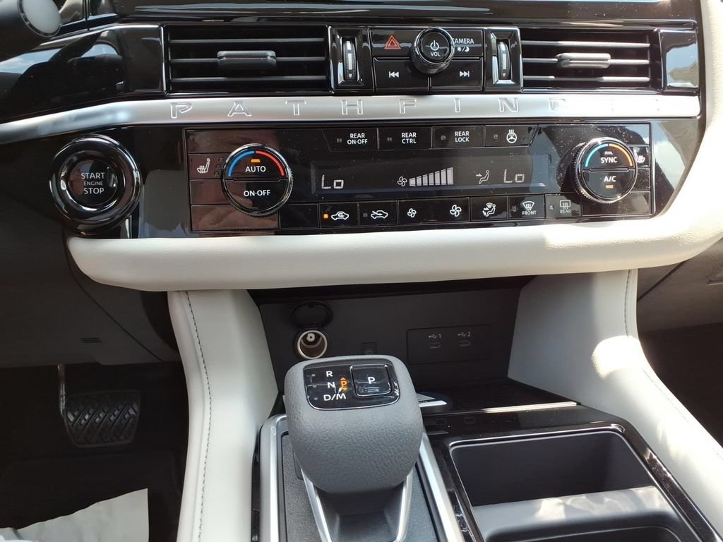 New 2026 Nissan Pathfinder SL w/ SL Premium Package FWD image 21