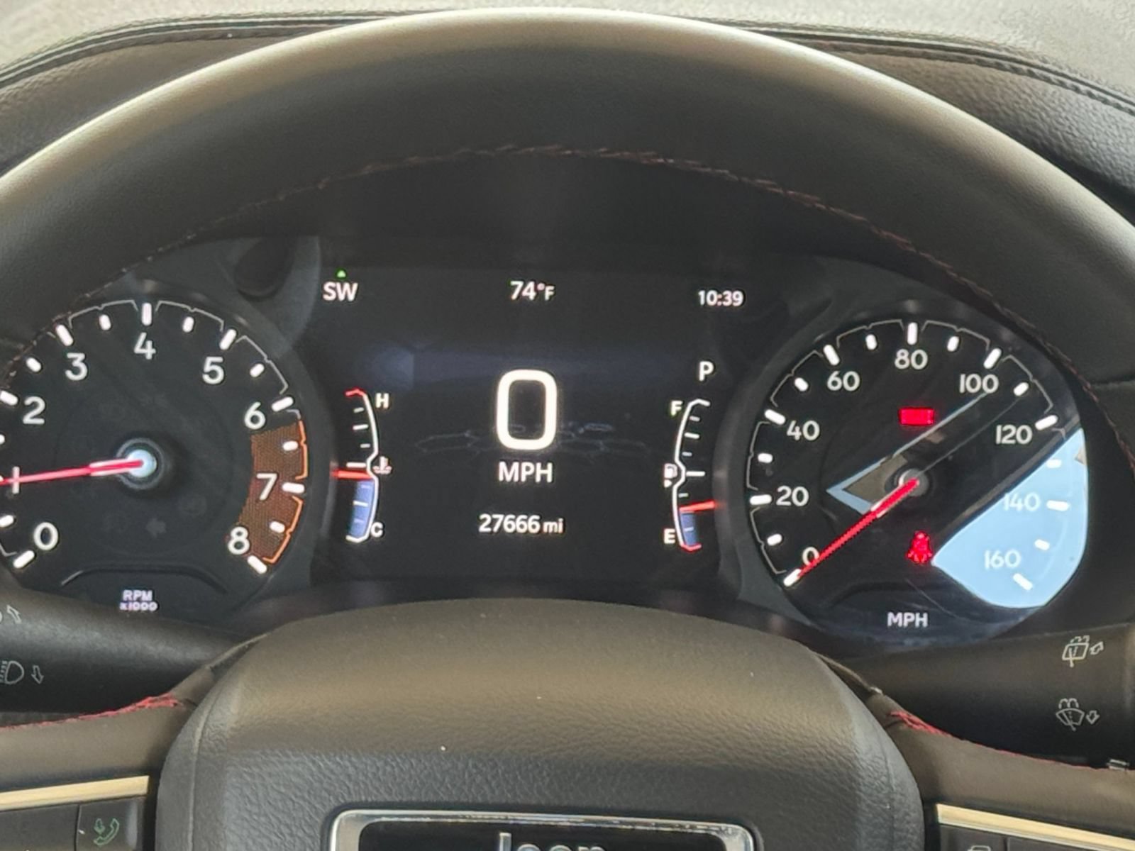 Used 2025 Jeep Compass Trailhawk AWD/4WD image 38