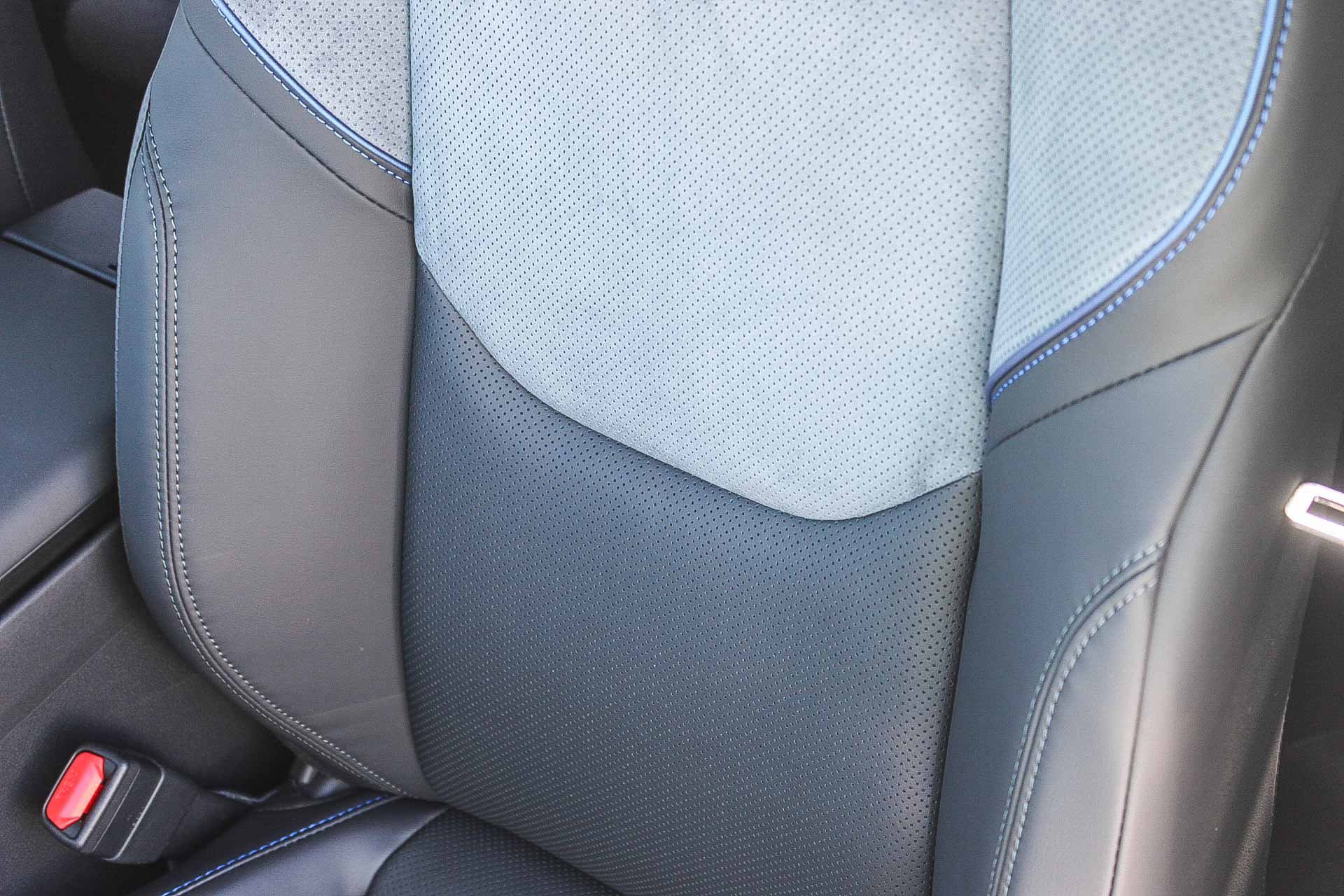 New 2026 Toyota RAV4 XSE AWD/4WD image 25