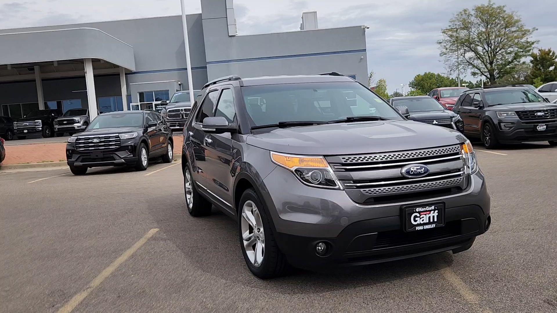Used 2014 Ford Explorer Limited w/ Equipment Group 301A AWD/4WD image 6