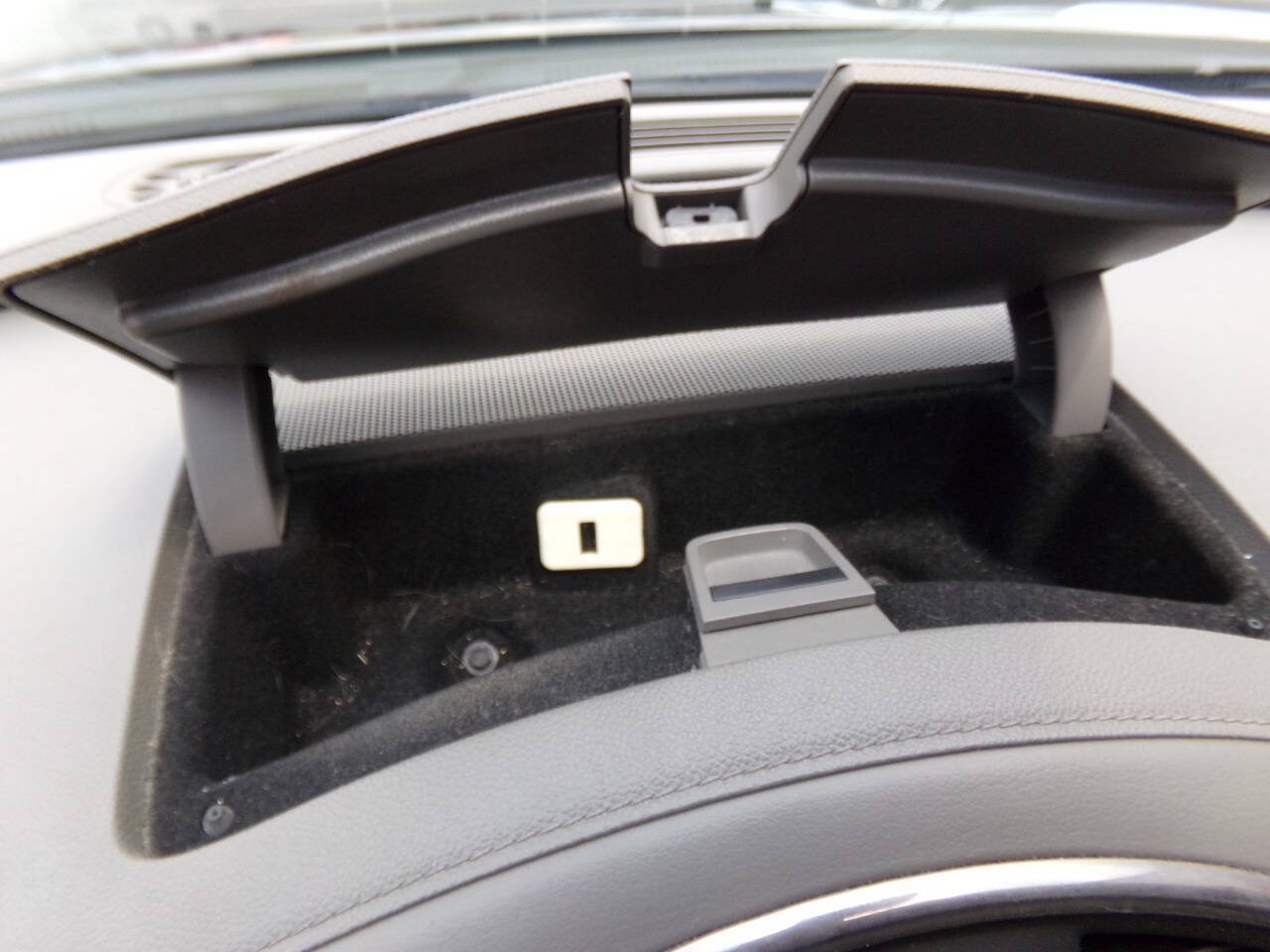 Used 2014 Buick Enclave Premium FWD image 38