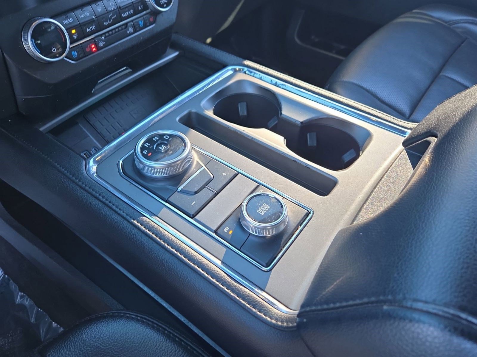 Used 2021 Ford Expedition XLT image 16