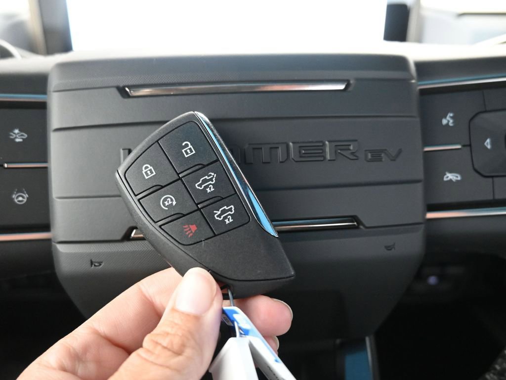 New 2025 GMC Hummer EV 2X AWD/4WD image 33