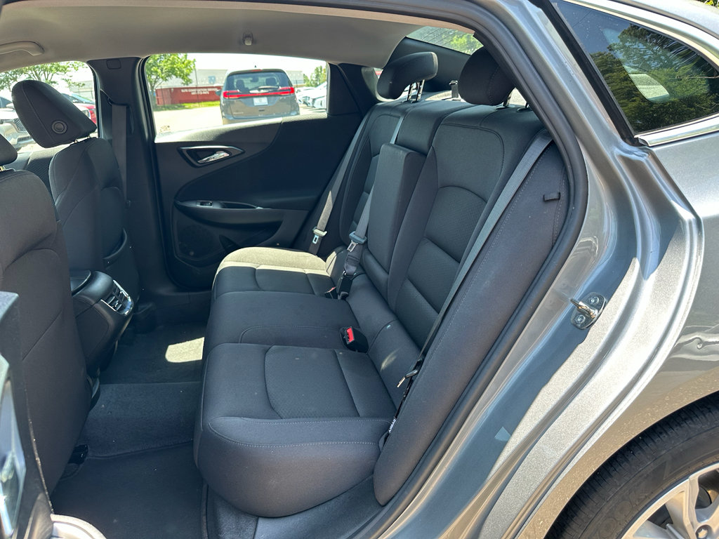 Used 2024 Chevrolet Malibu LT FWD image 9