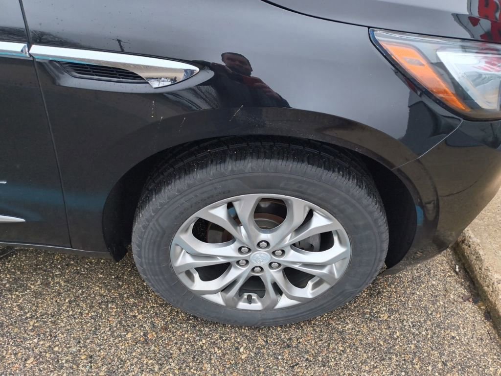 Used 2018 Buick Enclave Avenir w/ Avenir Technology Package image 8