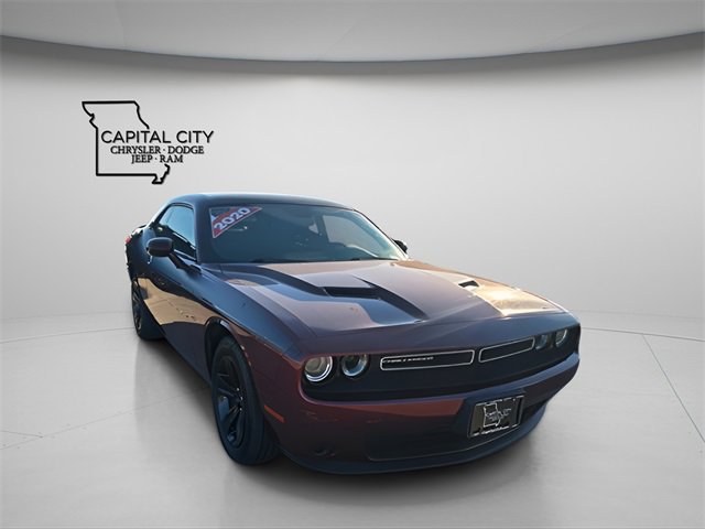 Used 2020 Dodge Challenger SXT image 2