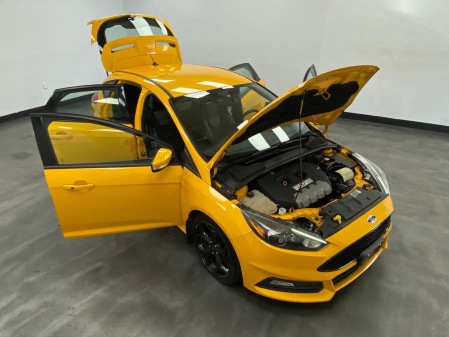 Used 2015 Ford Focus ST w/ Equipment Group 401A image 48