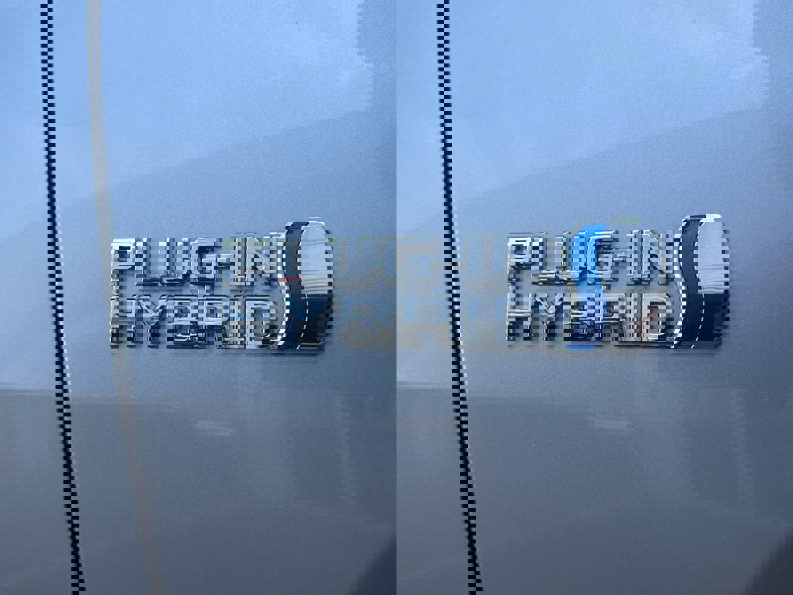 Used 2022 Toyota RAV4 SE w/ Weather & Moonroof Package image 47