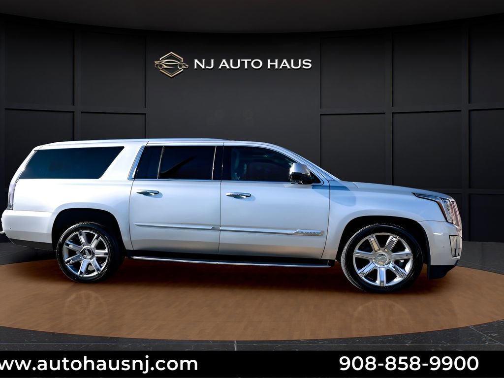Used 2018 Cadillac Escalade ESV Luxury image 10