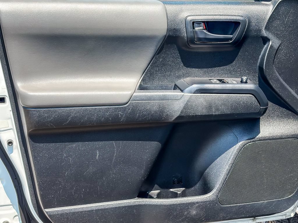 Used 2023 Toyota Tacoma SR RWD image 40