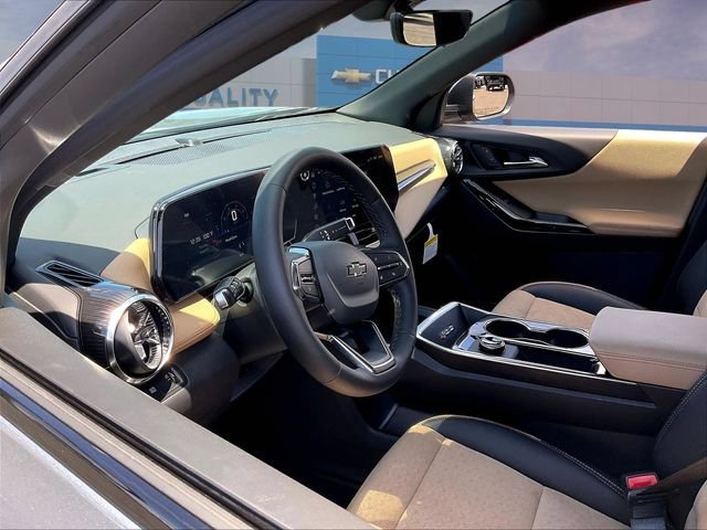 New 2027 Chevrolet Equinox ACTIV w/ Safety and Technology Package FWD image 9