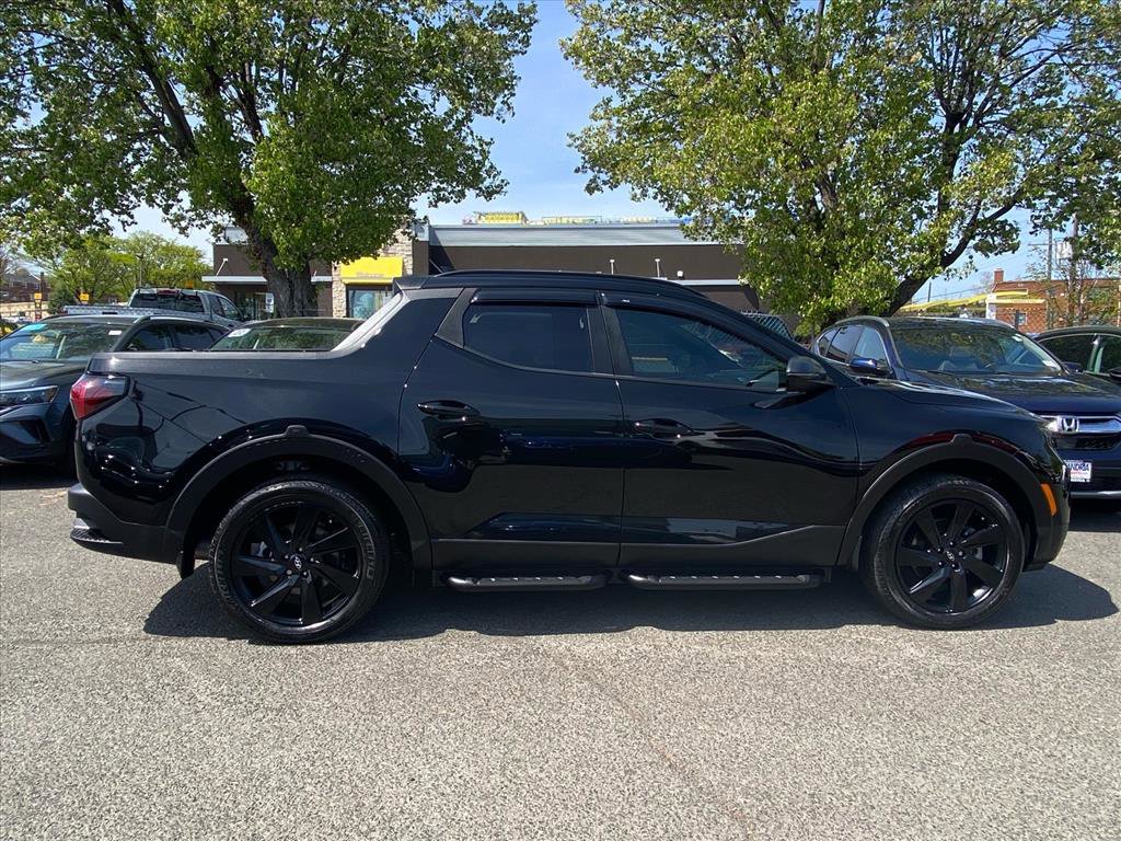 Used 2023 Hyundai Santa Cruz Night AWD/4WD image 2