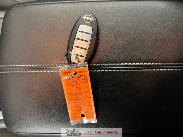 Used 2025 Nissan Altima 2.5 SV FWD image 53