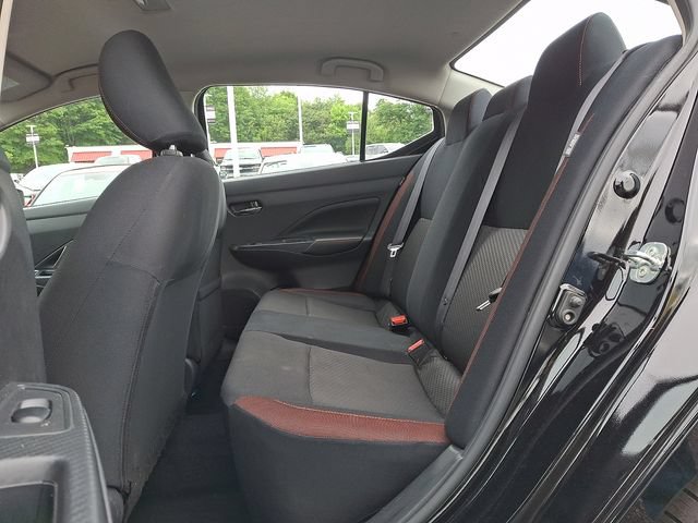 Used 2024 Nissan Versa SR FWD image 10