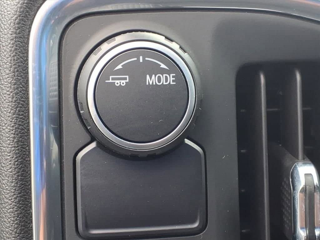 Used 2022 Chevrolet Silverado 1500 LT RWD image 17