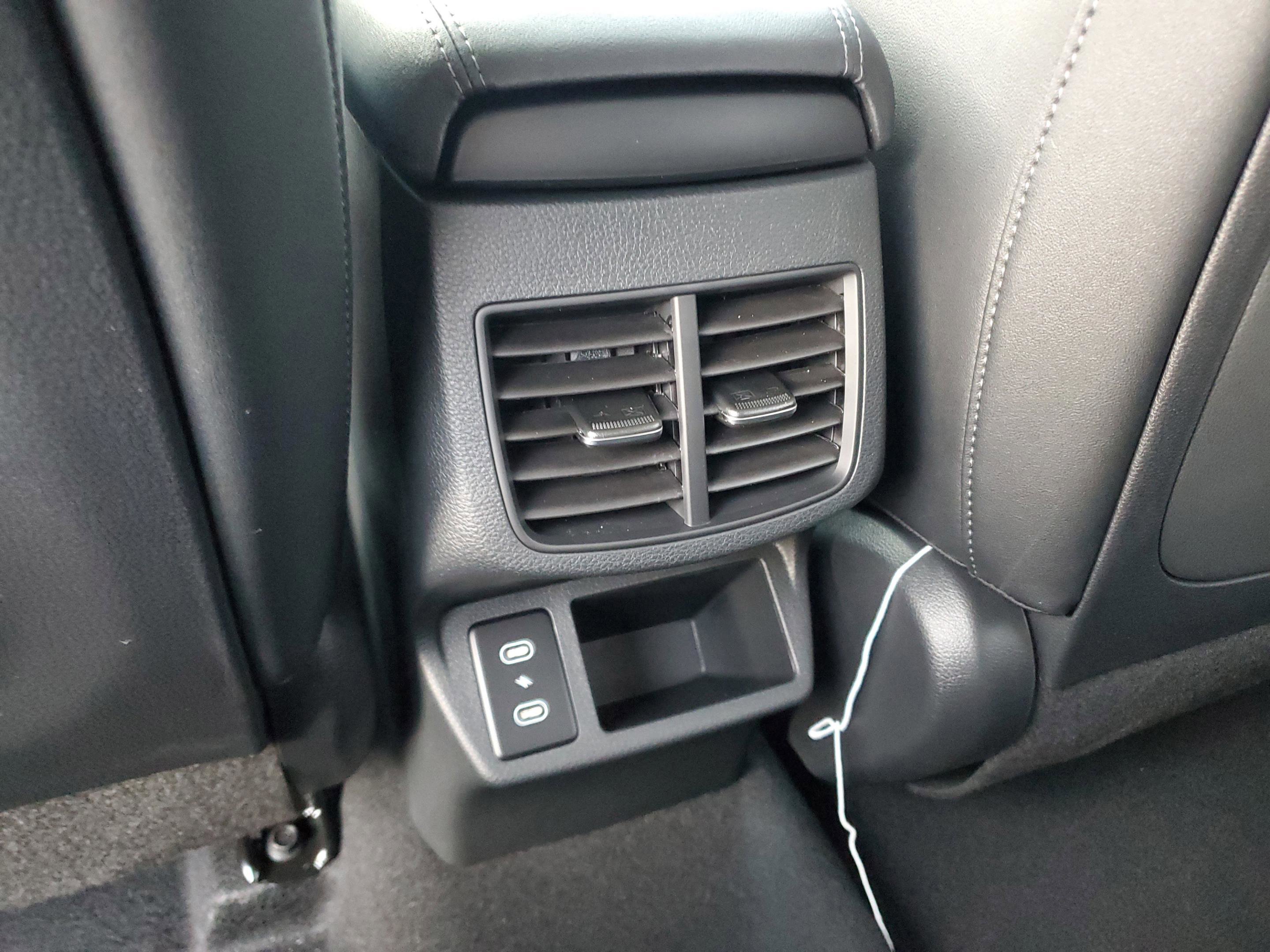 New 2026 Kia Seltos SX image 13