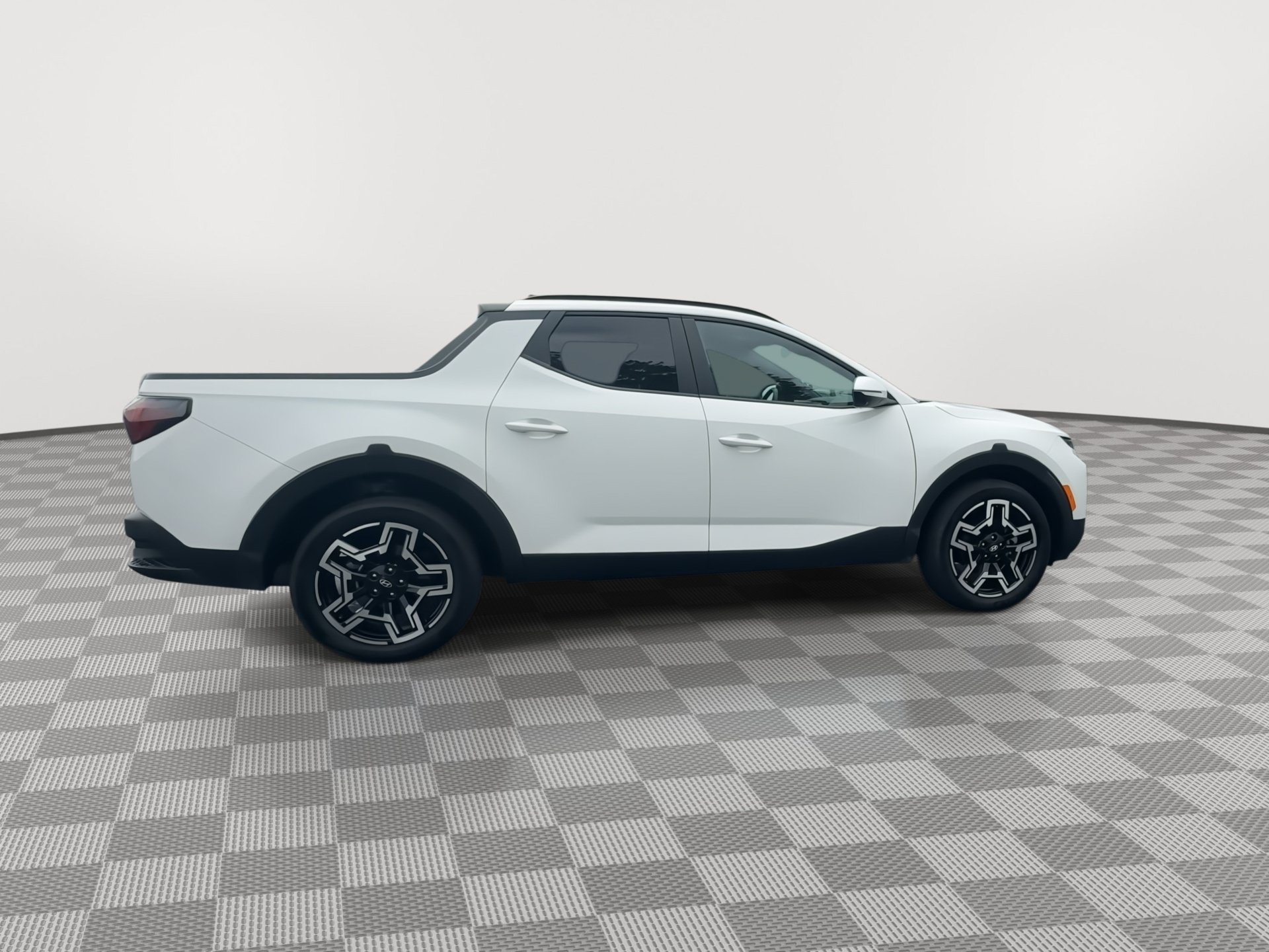 Used 2025 Hyundai Santa Cruz Limited AWD/4WD image 9