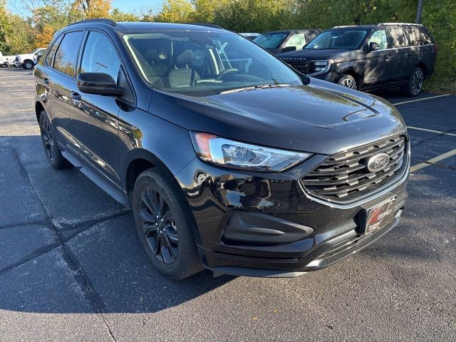Certified 2022 Ford Edge SE w/ Black Appearance Package