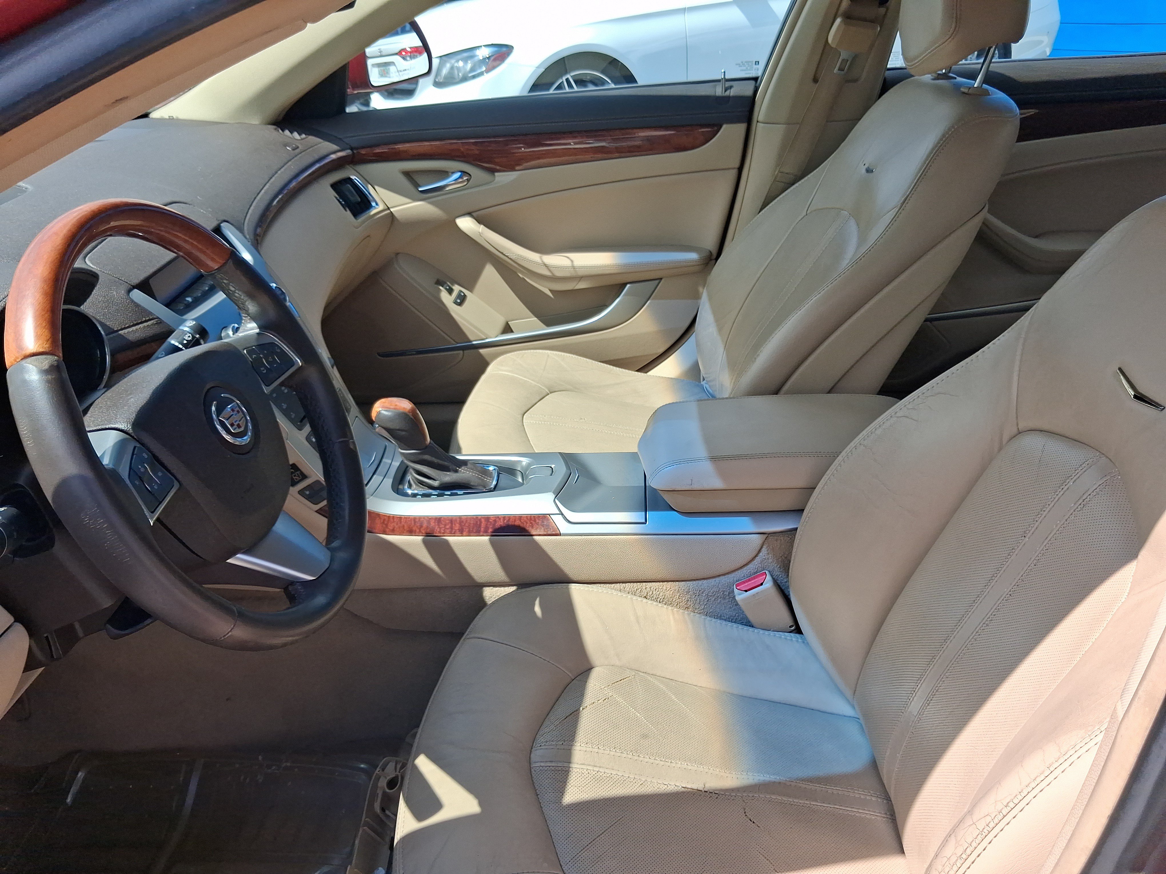 Used 2011 Cadillac CTS Luxury RWD image 10