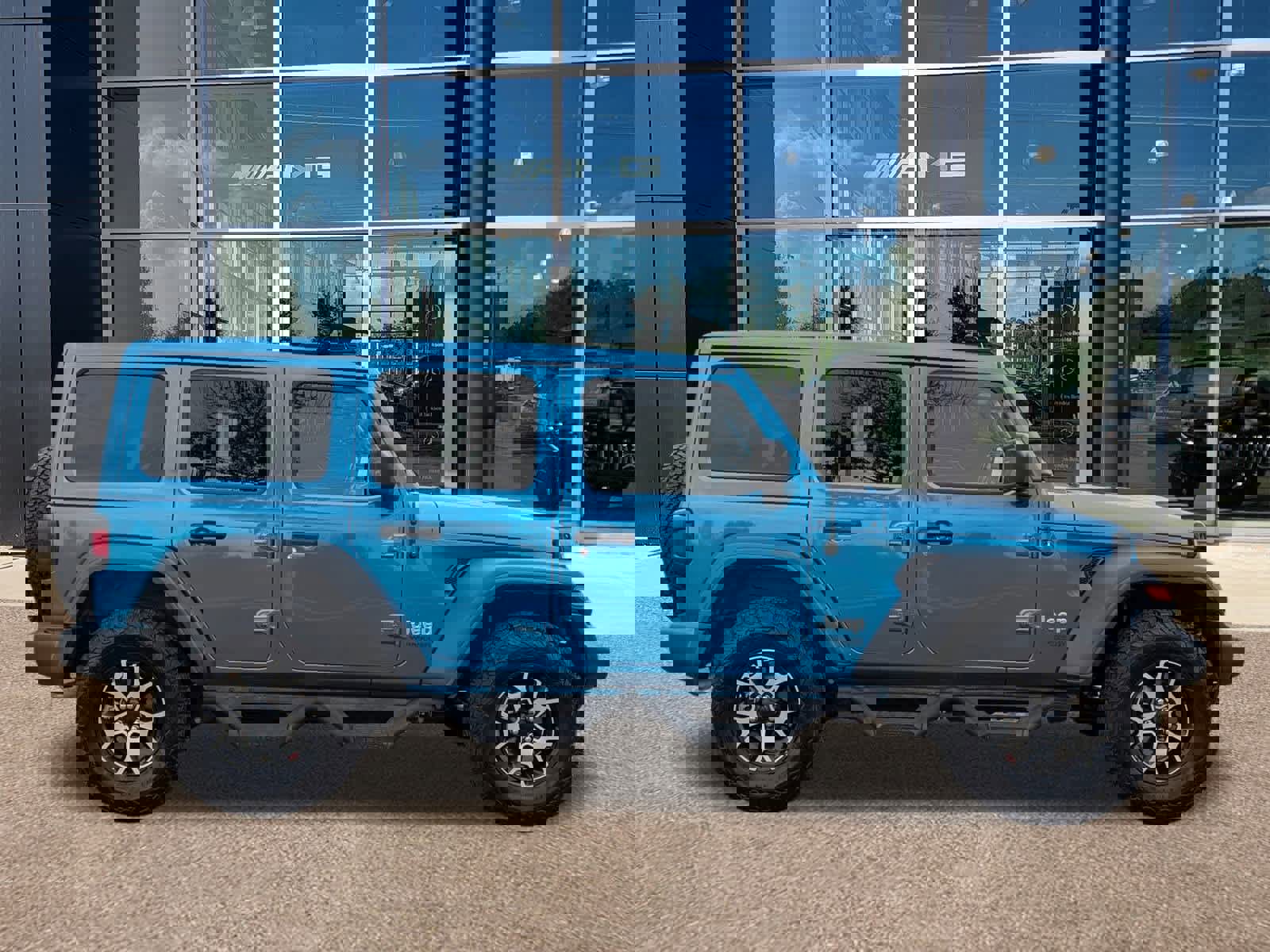 Used 2020 Jeep Wrangler Unlimited Sport S w/ Sun And Sound Package image 4