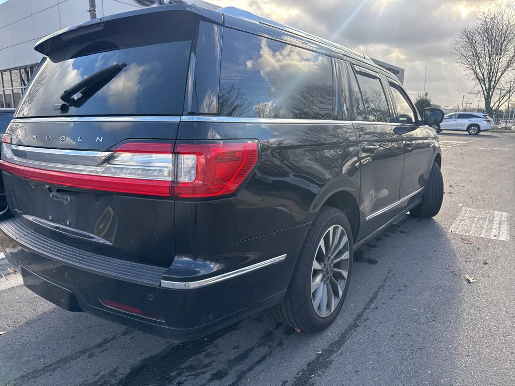 Used 2021 Lincoln Navigator L Reserve image 7