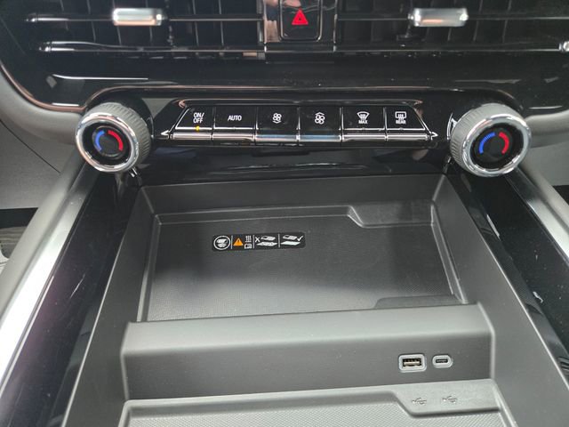 New 2026 Chevrolet Suburban RST w/ Comfort Package AWD/4WD image 35