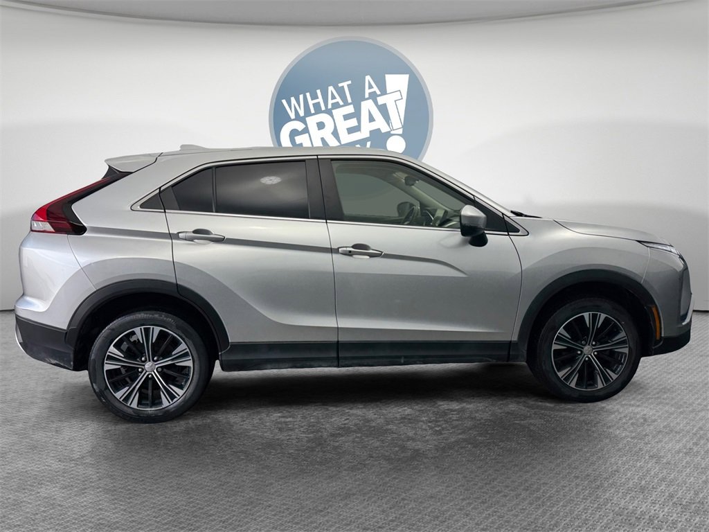 Used 2022 Mitsubishi Eclipse Cross SE image 2