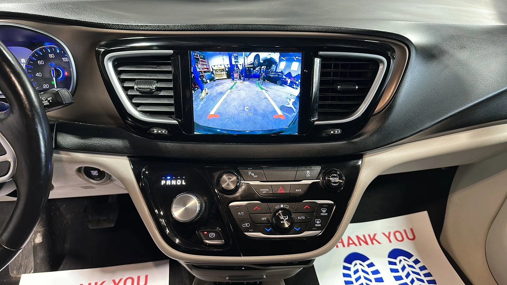 Used 2017 Chrysler Pacifica Touring-L Plus FWD image 28