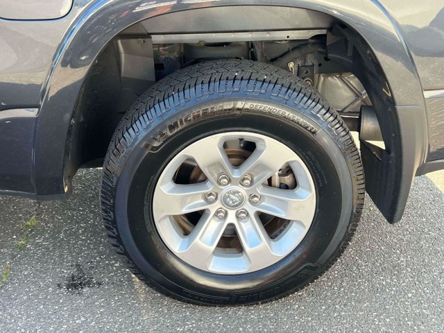 Used 2019 RAM 1500 Laramie w/ Off Road Group AWD/4WD image 9