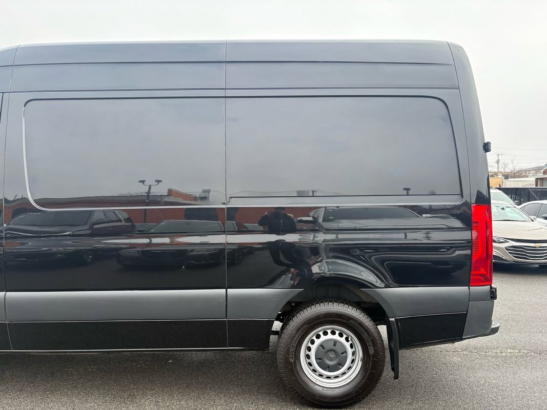 Used 2021 Mercedes-Benz Sprinter 2500 w/ Comfort Plus Package image 7