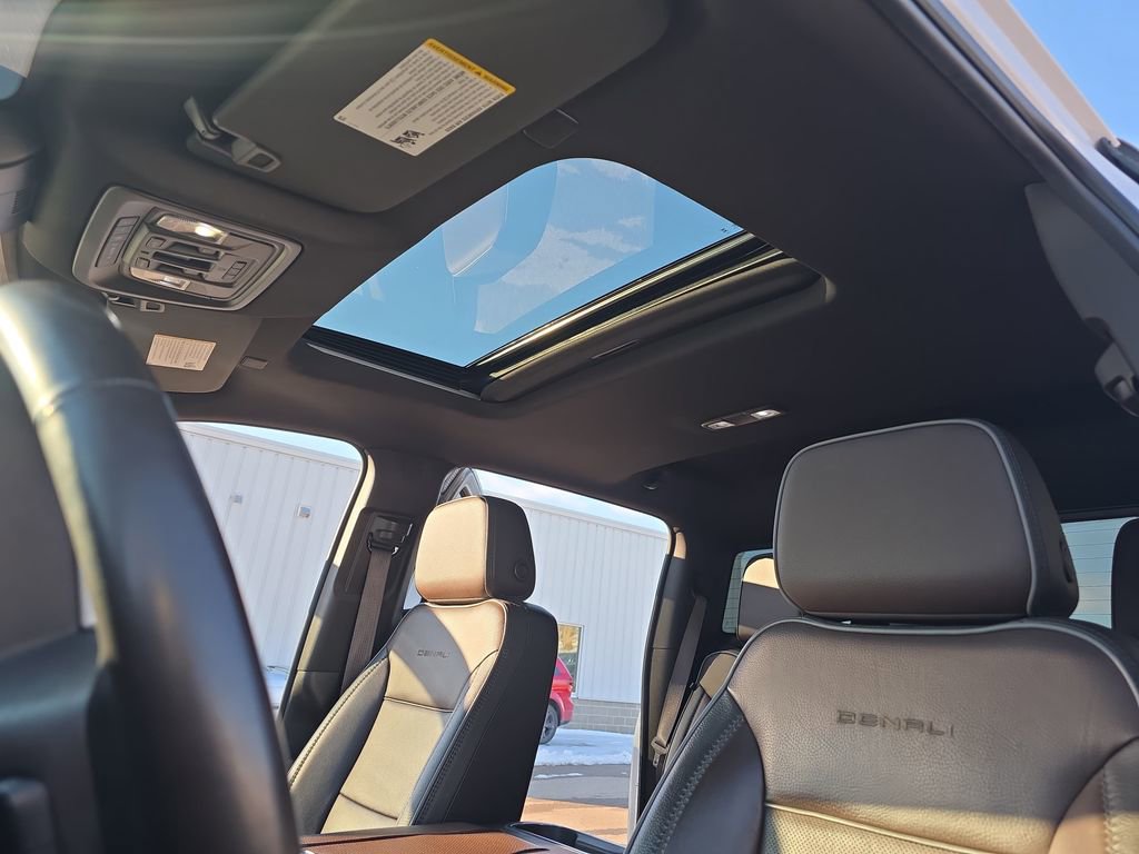 Used 2024 GMC Sierra 2500 Denali w/ Denali Reserve Package image 29