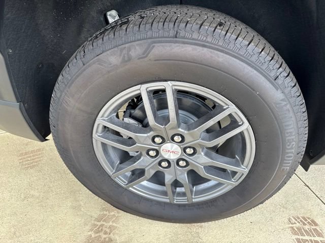 New 2026 GMC Acadia Elevation w/ LPO, Floor Liner Package AWD/4WD image 42