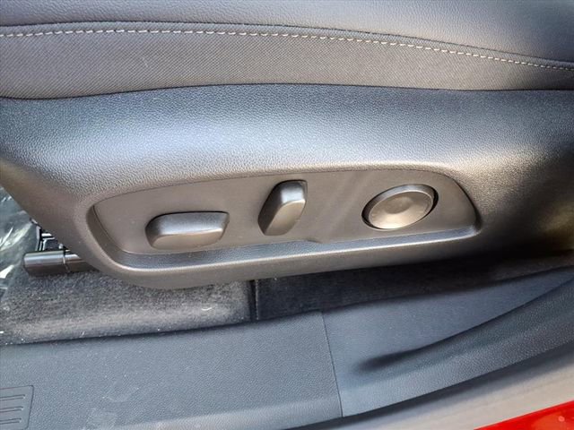 New 2026 Chevrolet Equinox LT w/ Convenience Package II image 16