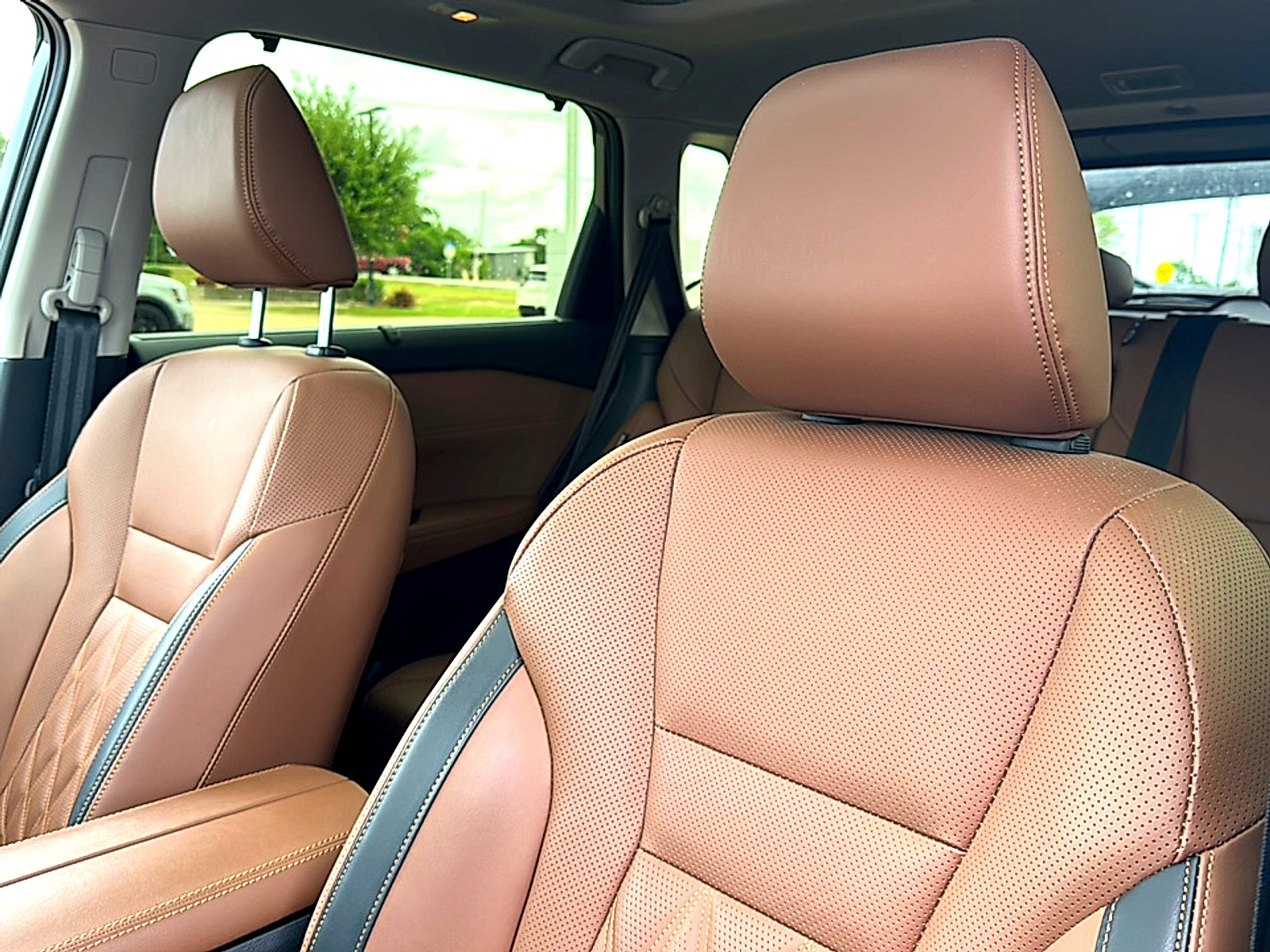 Certified 2025 Nissan Rogue Platinum w/ Tech Package FWD image 14