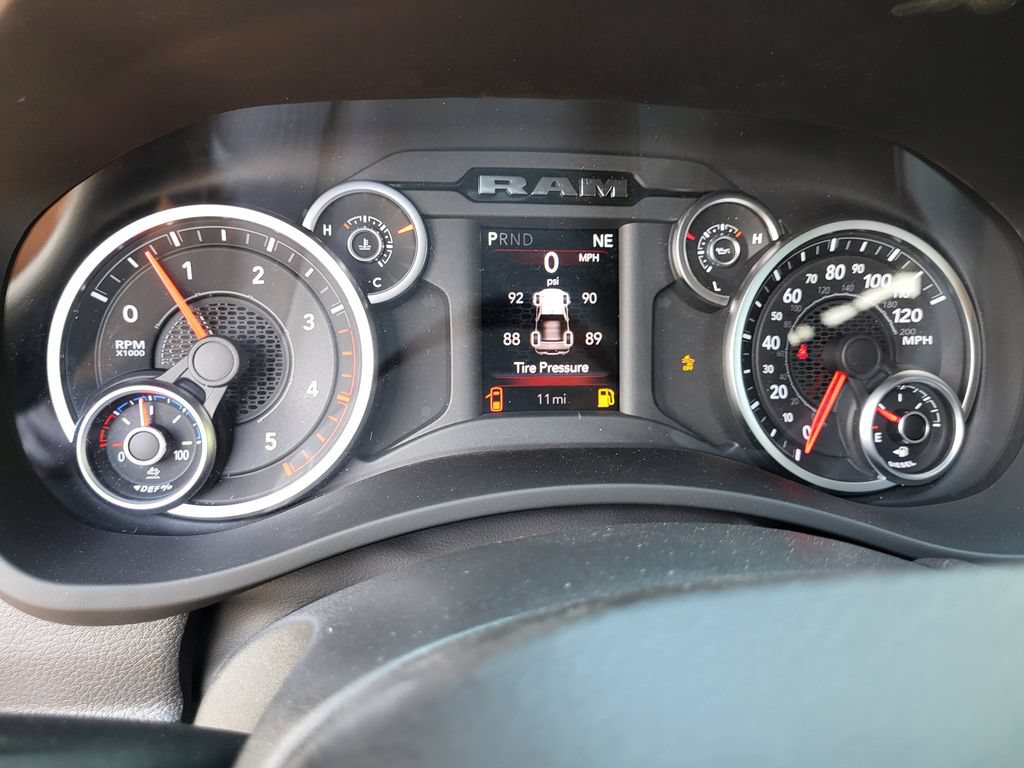 New 2026 RAM 2500 Tradesman AWD/4WD image 15